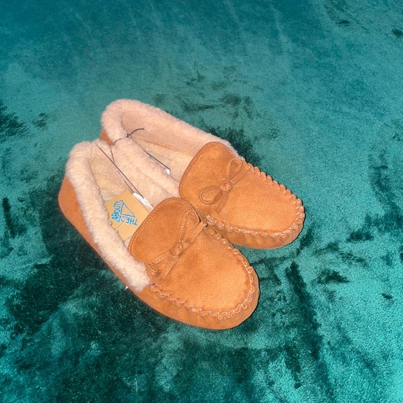 THEREABOUTS slippers - Picture 1 of 4